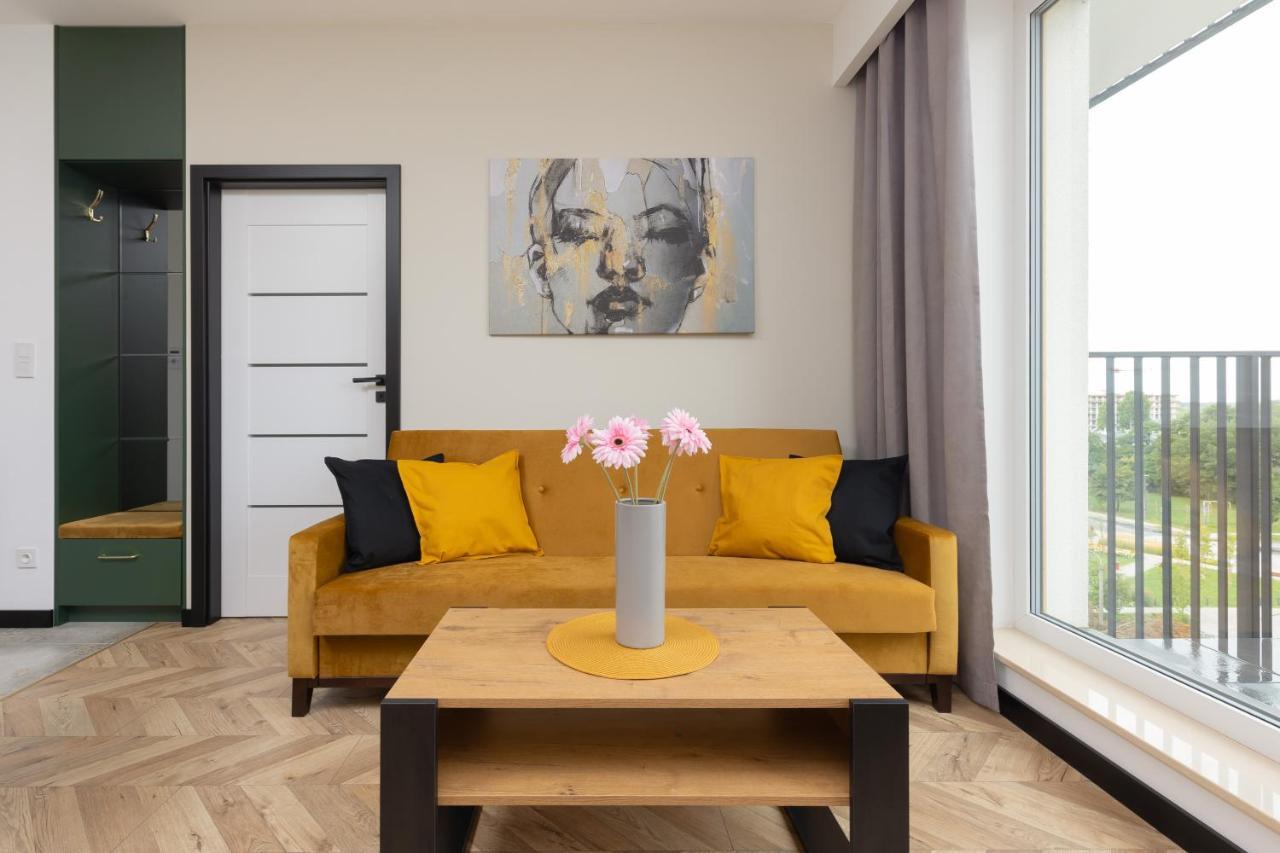 Home Factory Estate Praga Kotsisa By Noclegi Renters Варшава Екстериор снимка