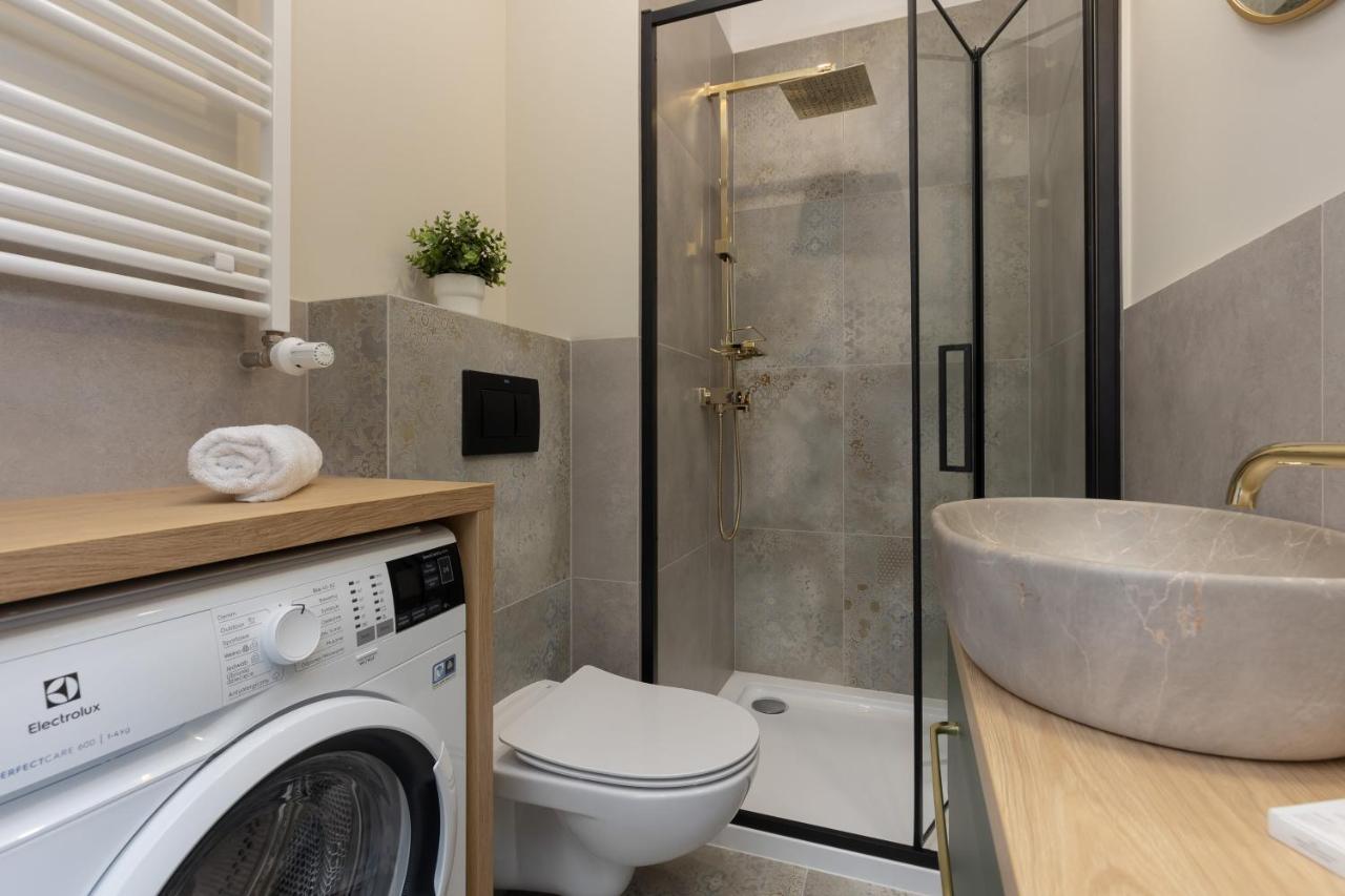Home Factory Estate Praga Kotsisa By Noclegi Renters Варшава Екстериор снимка
